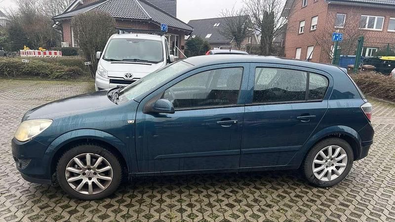 Gebraucht Opel Astra Elegance 84 PS (61 kW) 2007 Limousine