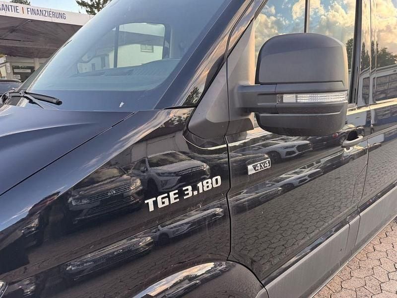 Neu MAN TGE 177 PS (130 kW) 2025 Grau Van