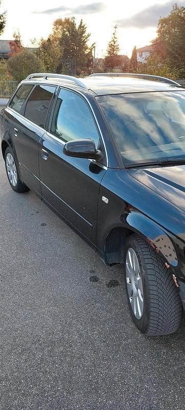 Gebraucht Audi A4 131 PS (96 kW) 2005 Schwarz Kombi