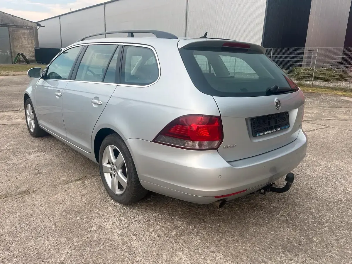 Gebraucht VW Golf VI 105 PS (77 kW) 2011 Silber Kleinwagen