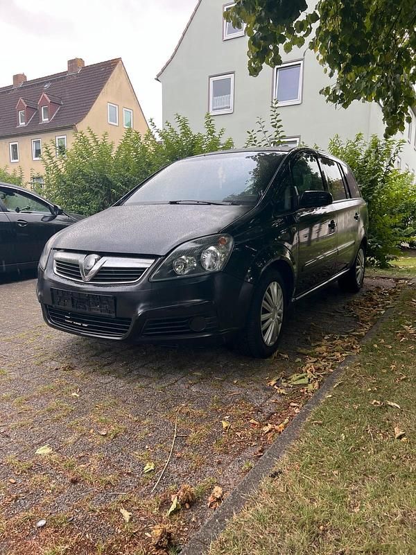Schwarz Gebraucht 2005 Opel Zafira Van / Kleinbus | 1.600 € (Fairer Preis) - Bild 1/3
