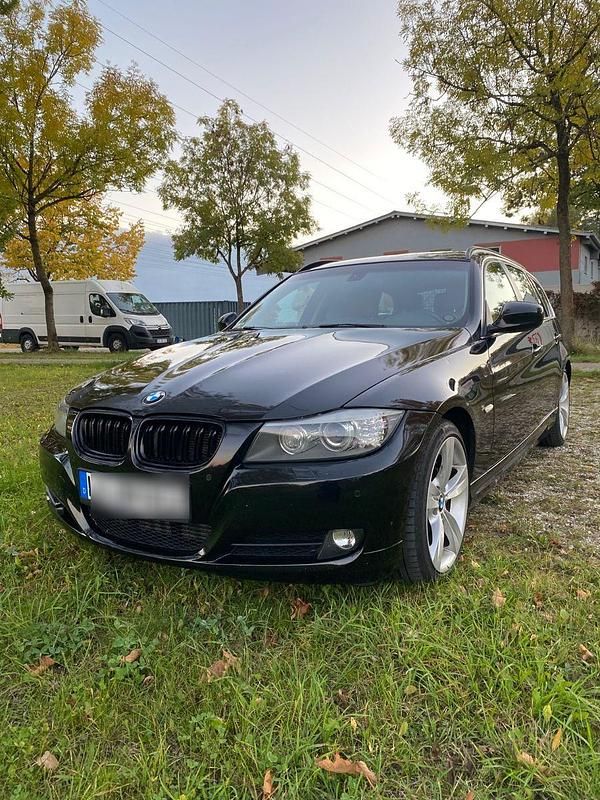 Schwarz Gebraucht 2010 BMW 325 Exclusive Kombi | 10.700 € (Guter Preis) - Bild 1/4