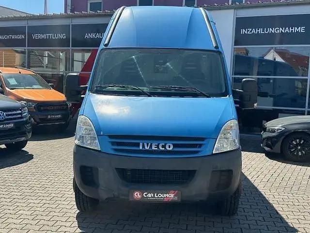 Usata Iveco Daily 177 CV (130 kW) 2008 Blu Monovolume