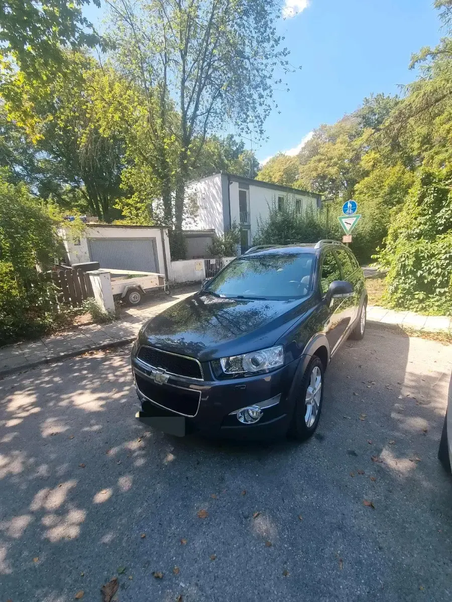 Gebraucht Chevrolet Captiva LTZ 184 PS (135 kW) 2012 Grau SUV