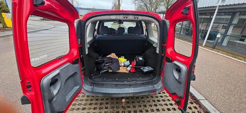 Gebraucht Dacia Logan MCV 74 PS (54 kW) 2009 Rot Kombi