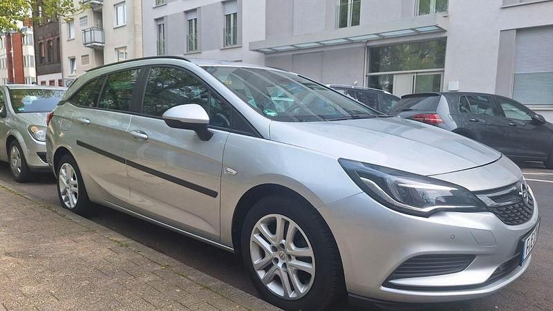 Gebraucht Opel Astra 136 PS (100 kW) 2019 Silber Kombi