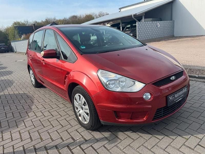 Gebraucht Ford S-MAX Trend 140 PS (102 kW) 2010 Rot Van / Kleinbus