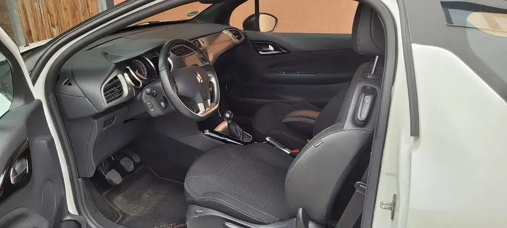 Gebraucht Citroën DS3 110 PS (80 kW) 2018 Weiß Kleinwagen