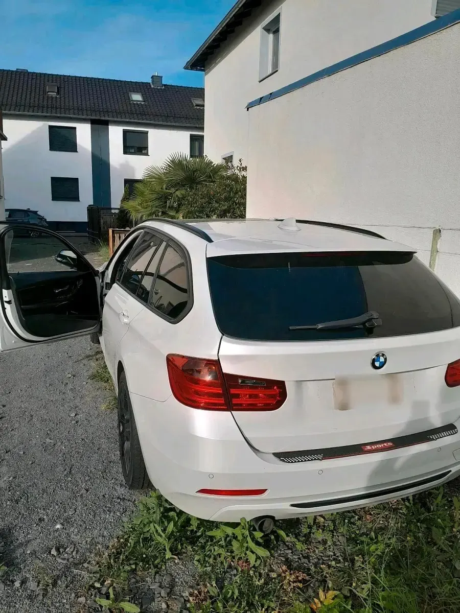 Gebraucht BMW 320 Sport Line 184 PS (135 kW) 2014 Weiß Kombi