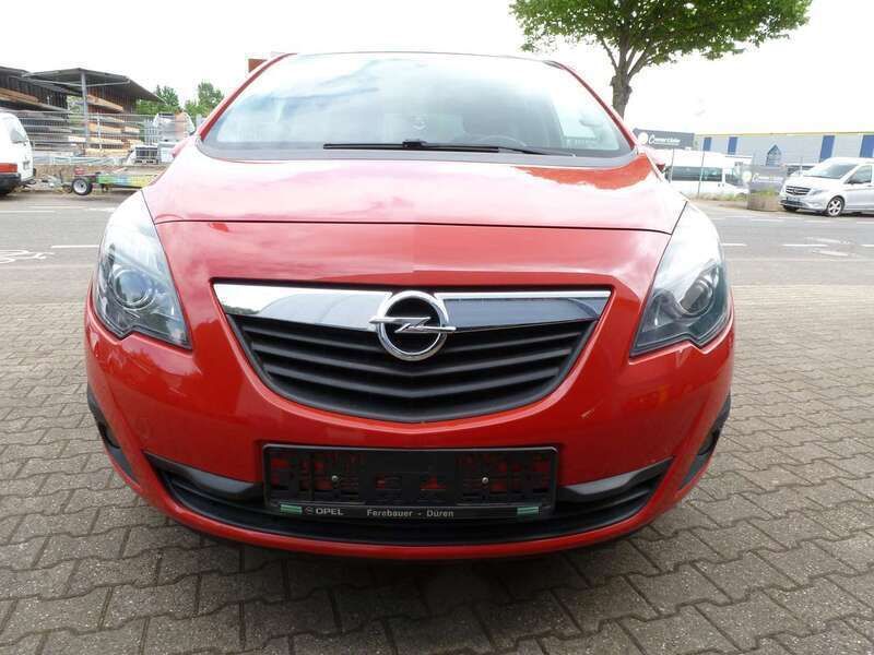 Magmarot b/saphirschwarz mi2 Gebraucht 2011 Opel Meriva Design Edition Van / Kleinbus | 4.200 € (Guter Preis) - Bild 1/4