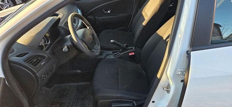 Gebraucht Renault Fluence 95 PS (69 kW) 2015 Weiß Limousine