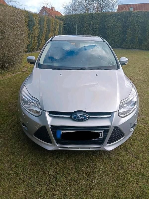 Gebraucht Ford Focus Individual 170 PS (125 kW) 2012 Silber Limousine
