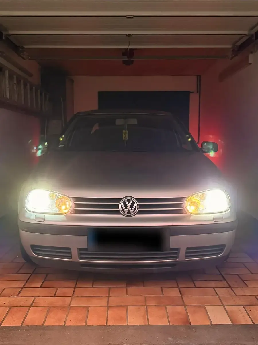 Brugt VW Golf IV 101 HK (74 kW) 2002 Sølv Hatchback