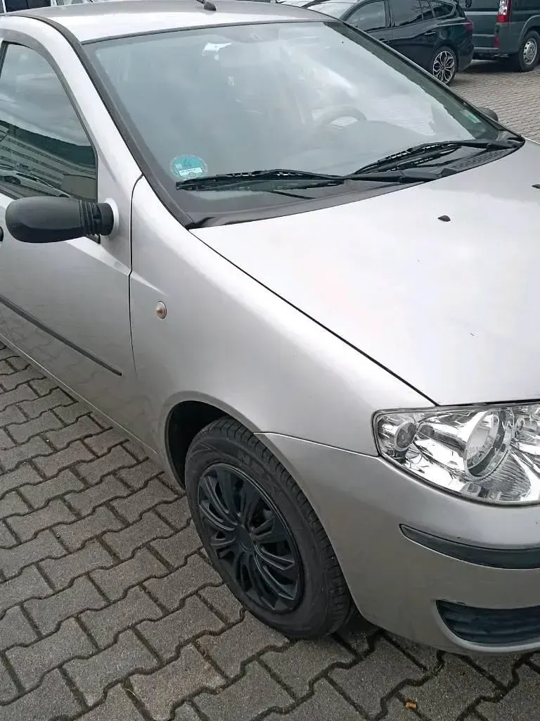 Gebraucht Fiat Punto 60 PS (44 kW) 2005 Silber Kleinwagen