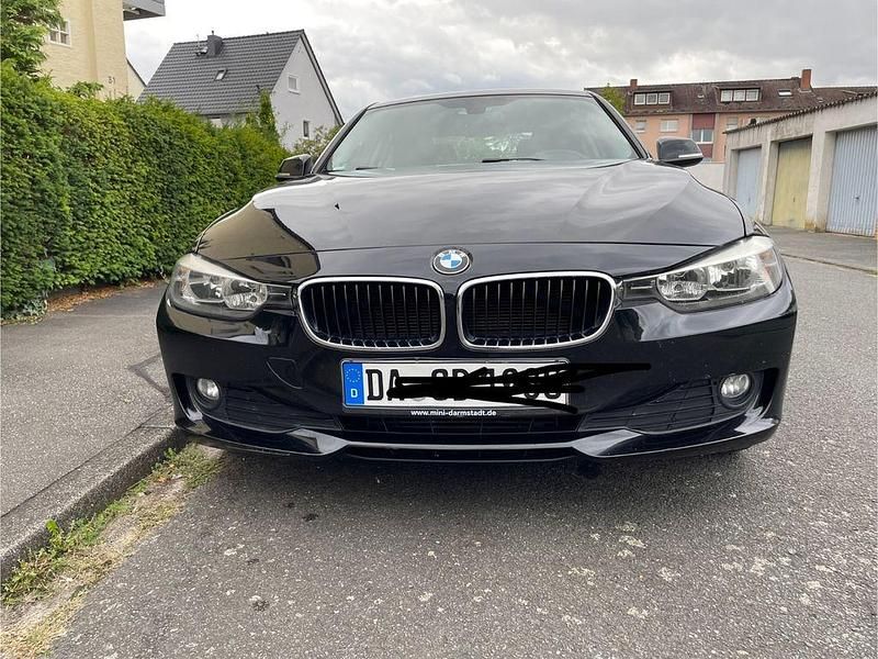 Gebraucht BMW 316 116 PS (85 kW) 2012 Schwarz Limousine