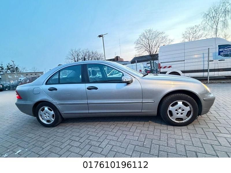 Gebraucht Mercedes C180 143 PS (105 kW) 2003 Silber Limousine