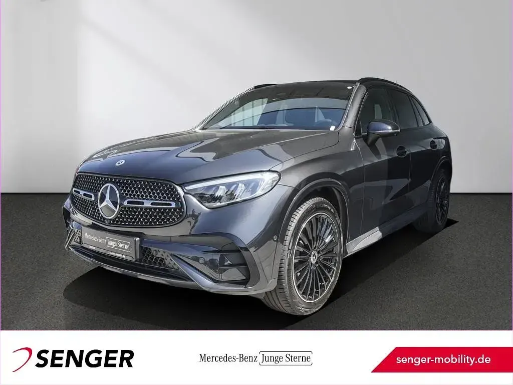 Gebraucht Mercedes GLC220 AMG 197 PS (144 kW) 2025 SUV