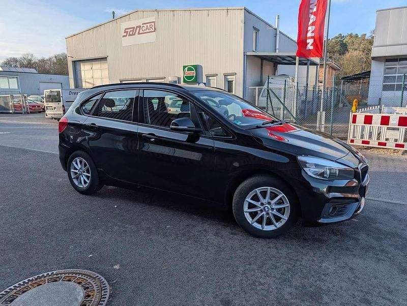 Gebraucht BMW 218 Active Tourer 150 PS (110 kW) 2015 Schwarz 2 Van / Kleinbus