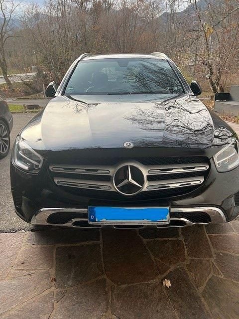 Schwarz Gebraucht 2020 Mercedes GLC220 SUV | 30.300 € (Guter Preis) - Bild 1/4