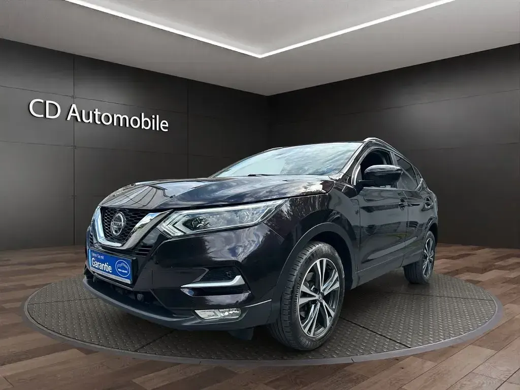 Gebraucht Nissan Qashqai 360º 159 PS (116 kW) 2019 Schwarz SUV