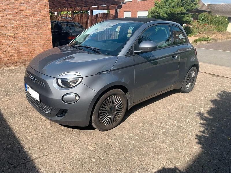 Gebraucht Fiat 500e Icon 86 kW (118 PS) 2022 Grau Cabrio