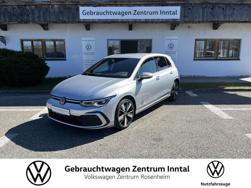 Reflexsilber Gebraucht 2022 VW Golf VIII GTE Limousine | 24.900 € (Fairer Preis) - Bild 1/4