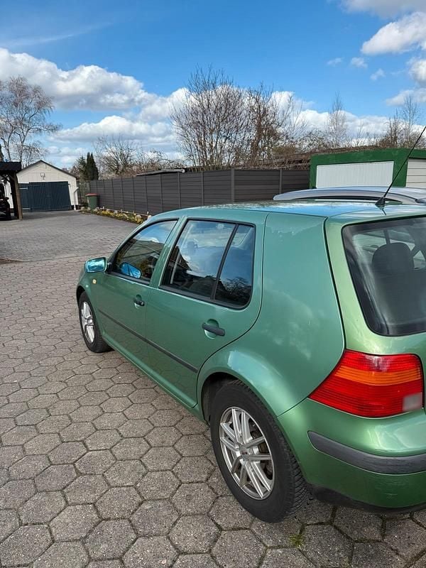 Gebraucht VW Golf IV 75 PS (55 kW) 2000 Grün Kleinwagen