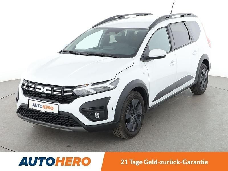 Weiß Gebraucht 2024 Dacia Jogger Expression Van / Kleinbus | 20.450 € (Fairer Preis) - Bild 1/3