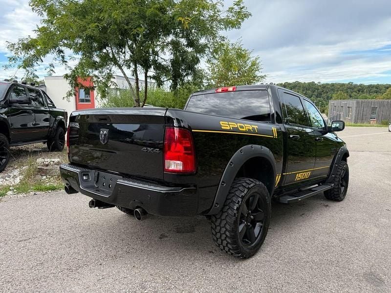 Gebraucht Dodge Ram 401 PS (294 kW) 2022 Schwarz Pickup