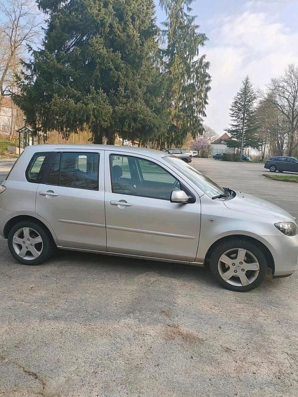 Gebraucht Mazda 2 80 PS (58 kW) 2007 Grau Kleinwagen