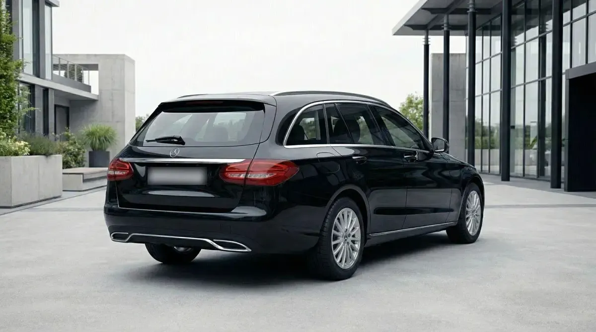 Gebraucht Mercedes C220 Avantgarde 170 PS (125 kW) 2017 Schwarz Kombi