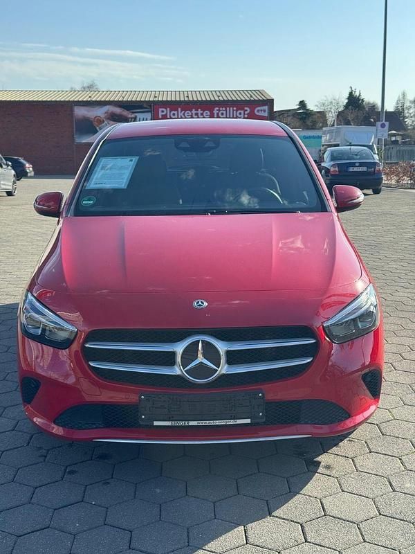 Gebraucht Mercedes B180 116 PS (85 kW) 2019 Andere Van / Kleinbus