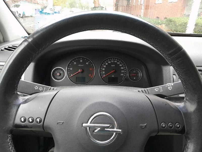 Gebraucht Opel Signum 125 PS (91 kW) 2003 Blau Kleinwagen