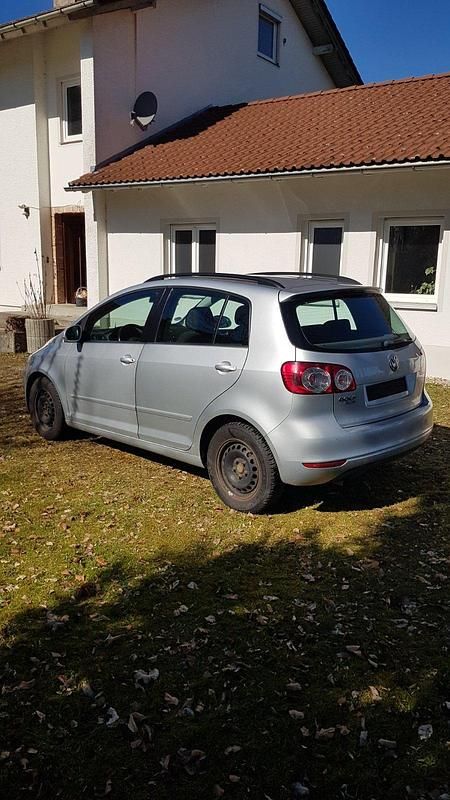 Gebraucht VW Golf VI 105 PS (77 kW) 2010 Silber Kleinwagen