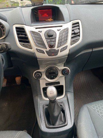 Gebraucht Ford Fiesta 120 PS (88 kW) 2012 Weiß Kleinwagen