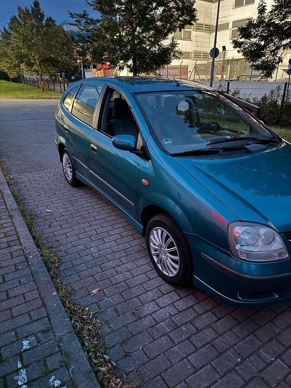 Andere farben Gebraucht 2003 Nissan Almera Tino Van / Kleinbus | 1.000 € (Guter Preis) - Bild 1/4