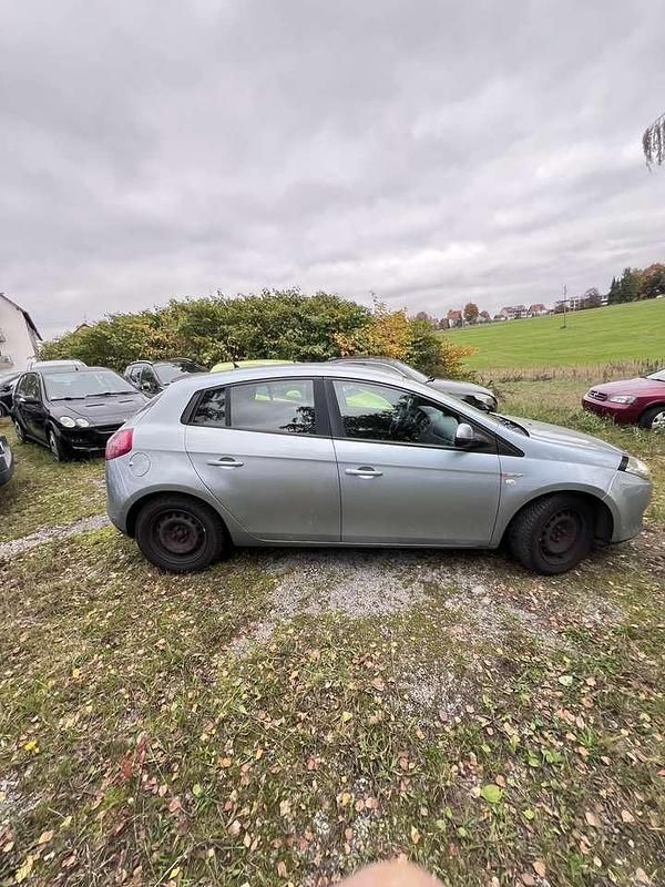 Gebraucht Fiat Bravo 90 PS (66 kW) 2008 Blau Kleinwagen