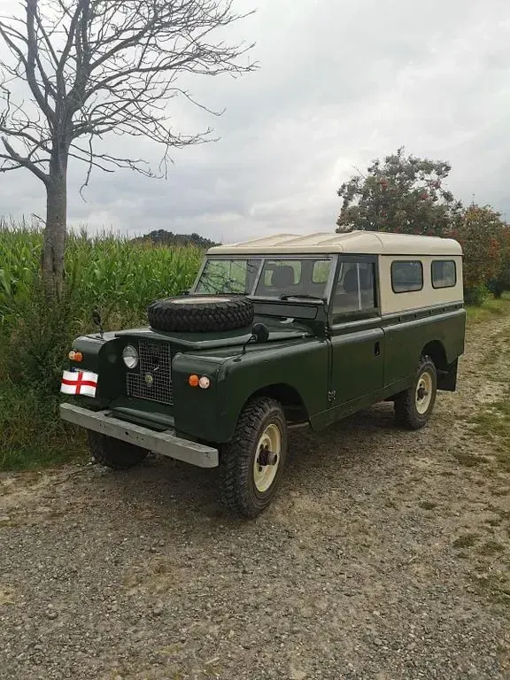 Usado Land Rover 2 77 CV (56 kW) 1964 Verde SUV