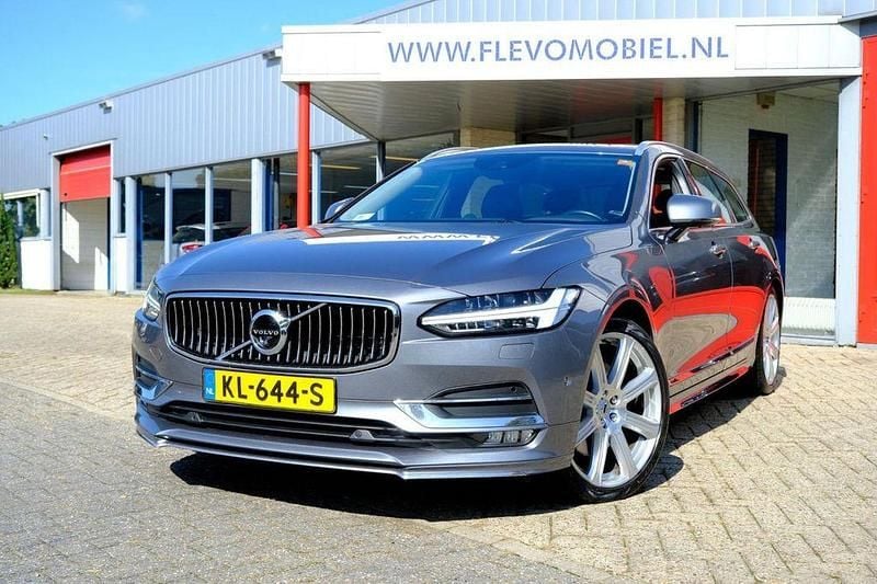 Grau Gebraucht 2016 Volvo V90 Inscription Kombi | 19.950 € (Fairer Preis) - Bild 1/4