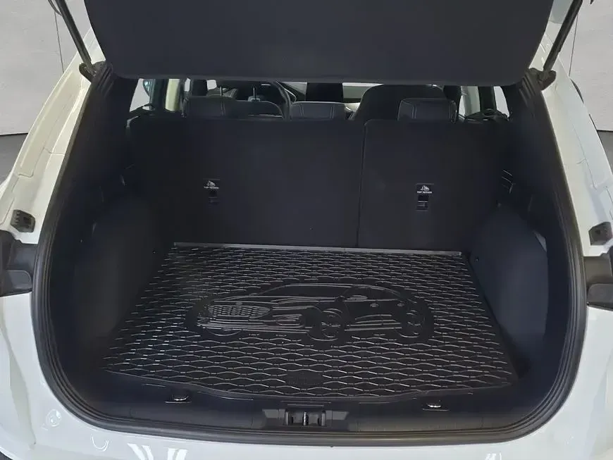Gebraucht Ford Kuga Titanium 152 PS (111 kW) 2021 Frostweiß SUV
