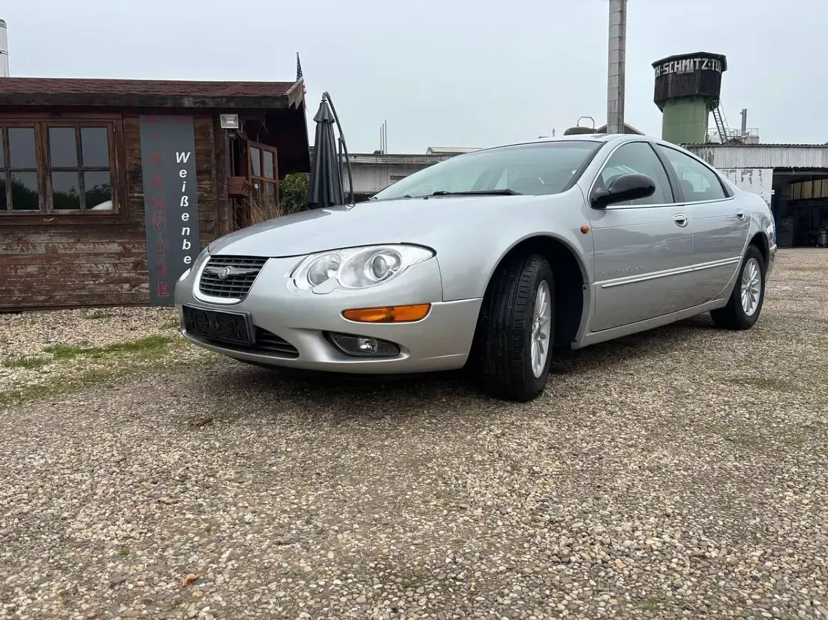 Gebraucht Chrysler 300M 204 PS (150 kW) 2000 Bright silver metallic (ps2) Limousine