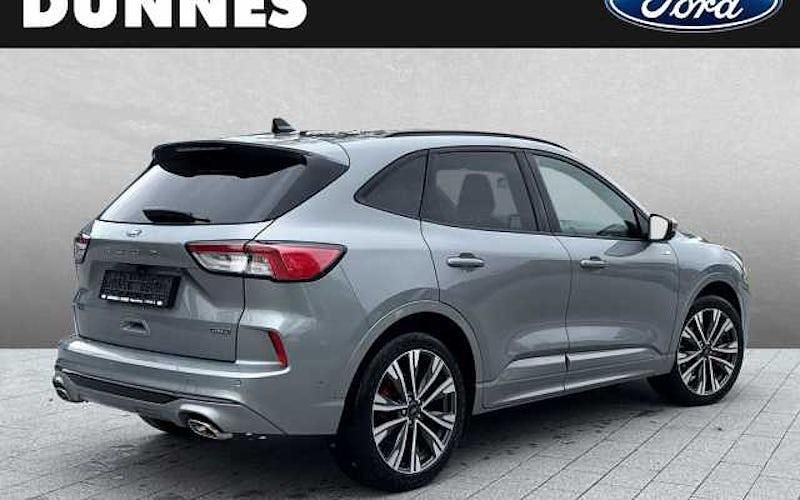 Gebraucht Ford Kuga ST-Line X 224 PS (164 kW) 2021 Solarsilber metallic SUV