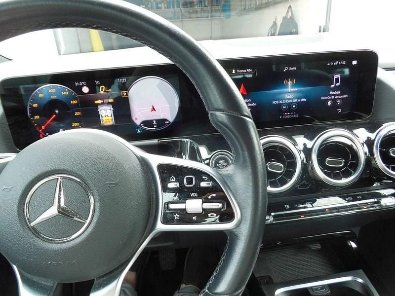 Gebraucht Mercedes B200 Progressive 163 PS (119 kW) 2020 Van / Kleinbus