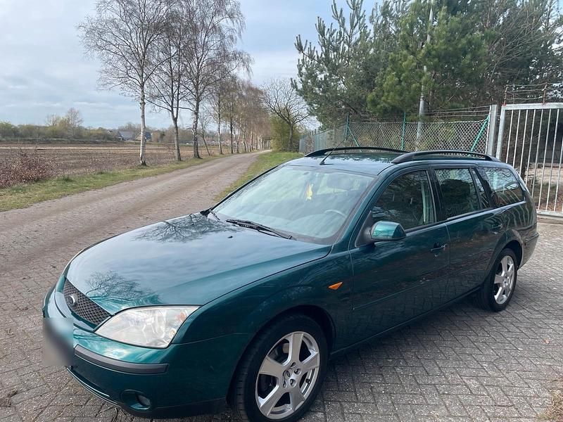 Gebraucht Ford Mondeo 125 PS (91 kW) 2001 Braun Kombi