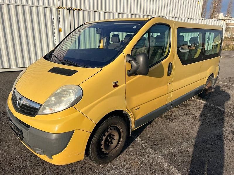 Gelb Gebraucht 2008 Opel Vivaro Van | 4.950 € (Guter Preis) - Bild 1/4