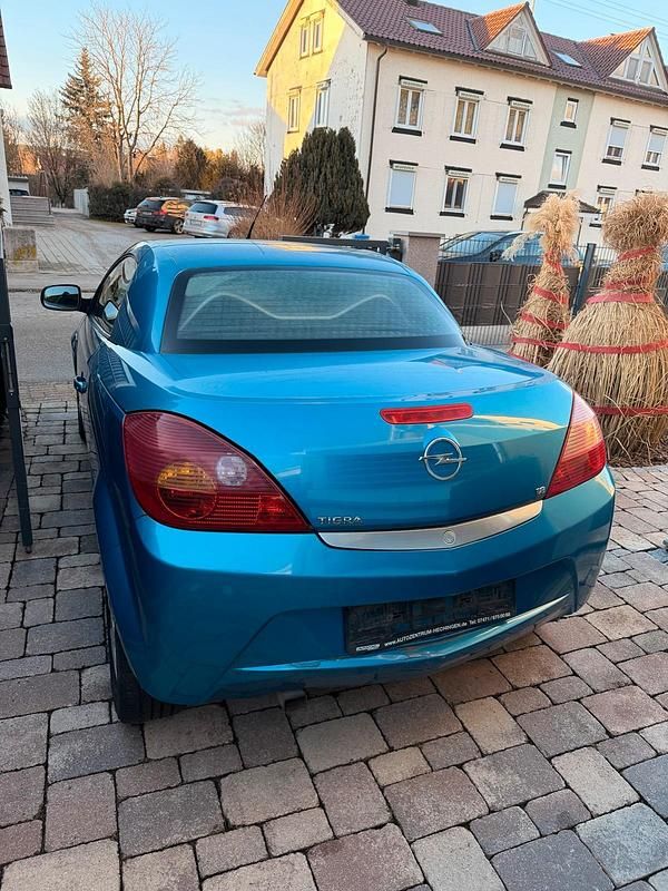 Gebraucht Opel Tigra 125 PS (91 kW) 2004 Cabrio