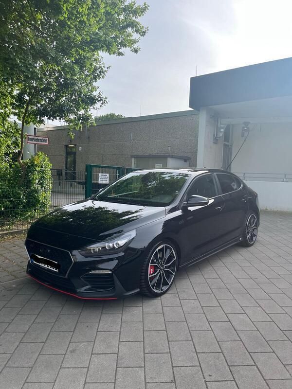 Schwarz Gebraucht 2019 Hyundai i30 Limousine | 19.500 € (Guter Preis) - Bild 1/4