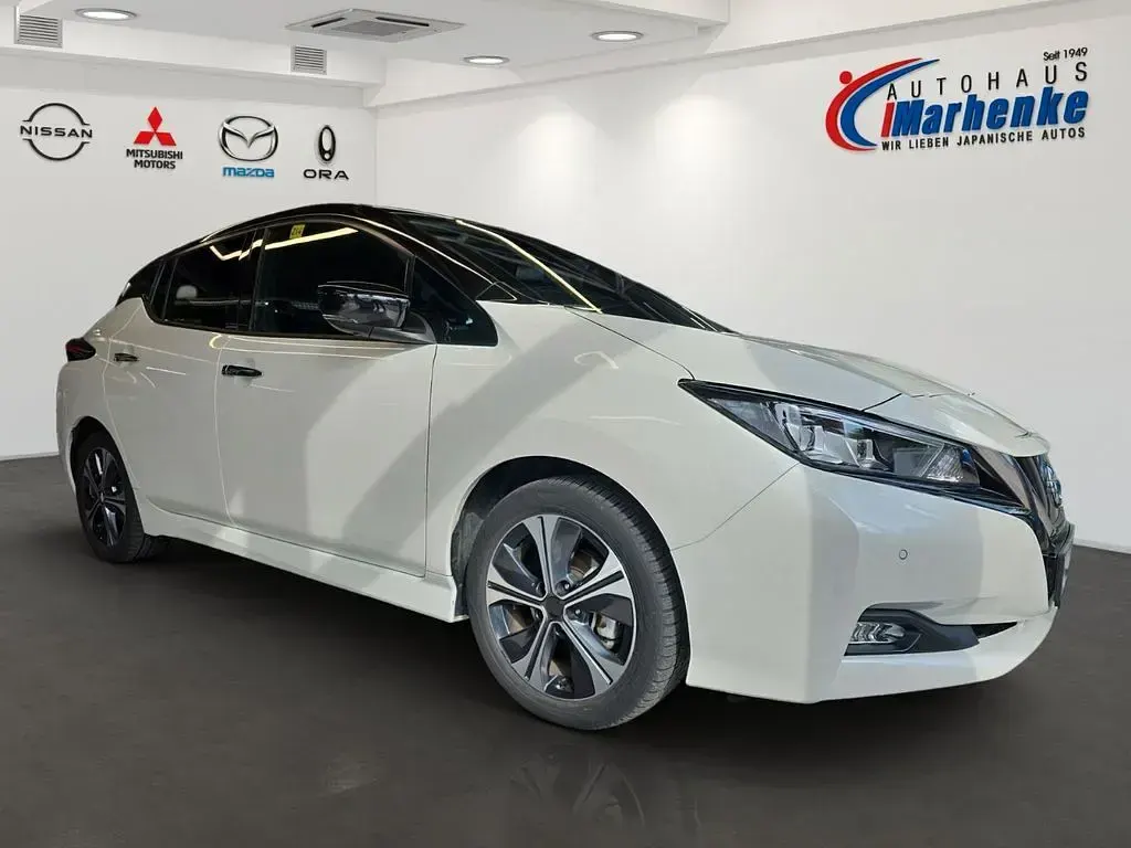 Gebraucht Nissan Leaf N-Connecta 110 kW (150 PS) 2022 Weiß Kleinwagen