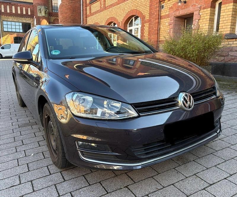 Gebraucht VW Golf VII LOUNGE 86 PS (63 kW) 2015 Grau Kombi