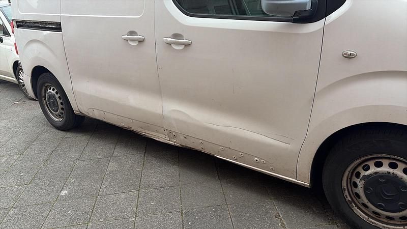 Gebraucht Citroën Jumpy 150 PS (110 kW) 2018 Weiß Van / Kleinbus